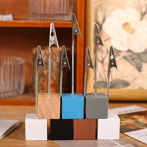 Porta Memo Clip in Cubo di Legno Minimalista Supporto Verticale per Foto Biglietti Etichette Clip a Coccodrillo Organizer da Scrivania per Ufficio