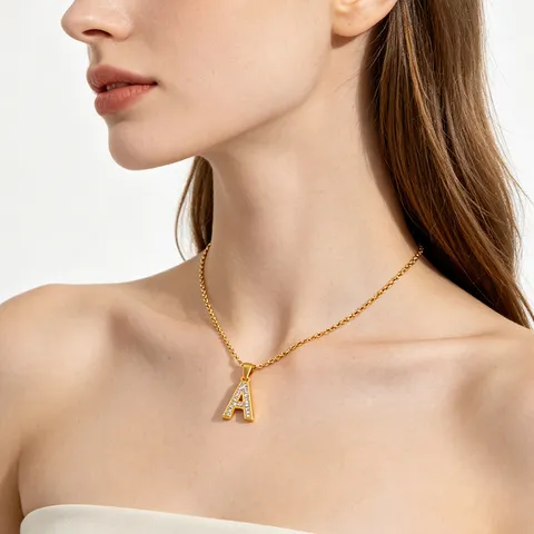 Westliche Mode Edelstahl Gold Strass Alphabet Halskette 26 Anfangsbuchstabe Anhänger Schlüsselbeinkette Damen Schmuck Geschenk