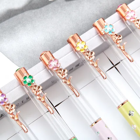 Creative Metal Ballpoint Pen Liquid Oil-Filled Cute Flower Clip Crystal Rhinestone Writing Pens Office School Supplies