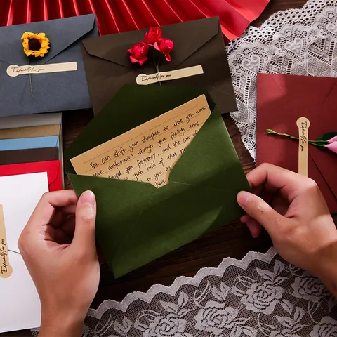 Busta in Carta Kraft Retrò Minimalista Carta da Lettere Retrò Patta Triangolare Multicolore Regalo Biglietto Auguri Custodia