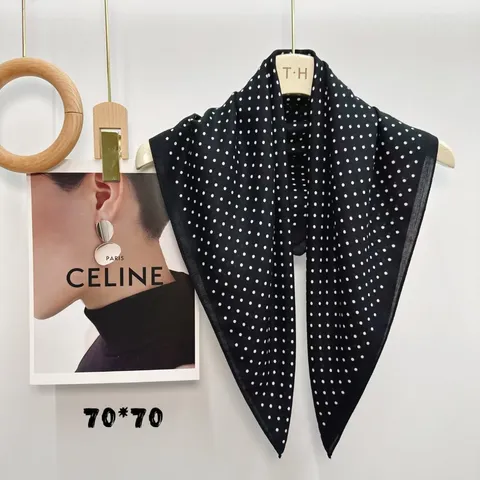 Women Fashion Polka Dot Square Scarf Elegant Velvet Cotton Linen Small Neck Scarf Spring Autumn Daily Commute