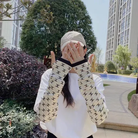 Sun Protection Arm Sleeves Ice Silk Polyester UV Protection Cooling Sleeves For Driving Cycling Outdoor Women Fashion