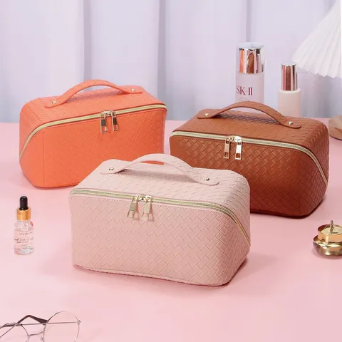 Large Capacity PU Leather Woven Cosmetic Bag Grid Embossed Makeup Pouch Toiletry Storage Bag For Women
