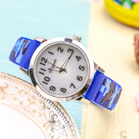 Kinder Camouflage Elektronische Uhr Silikonarmband Leuchtend Buntes Licht Lässige Schüler Quarz Armbanduhr