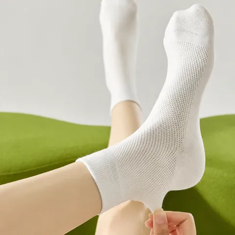 Women's Casual Pure Cotton Breathable Mesh Mid-Tube Socks Summer Thin Solid Color Daily Socks