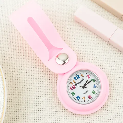 Mini Montre de Poche à Quartz Clip-On en Silicone Cadran Rond Mousqueton Infirmier Étudiant Examen Montre FOB Portable