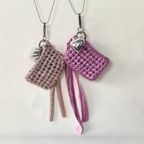 Cheiropoiiti Yfasmeni Mini Tsanta Akoustikon Crossbody Gynaikeia Fountoyka Kremasto Kardia Tsanta Omonou Kathimerini Minimalistiki Tsanta Tilefonou