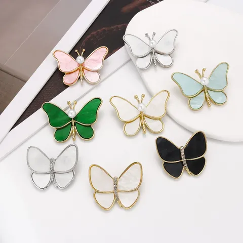Elegant Butterfly Brooch Alloy Rhinestone Artificial Pearl Pins Suit Corsage Fashion Jewelry Gift For Women