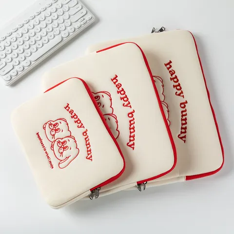 Niedliche Cartoon Kaninchen Stickerei Laptop Hülle Tasche Für Tablet Und Notebook Creme Rot Rand Schutztasche