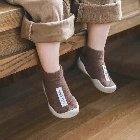 Säugling Kleinkind Rutschfeste Bodensocken Süße Cartoon Atmungsaktive Baumwolle Frühling Herbst Baby Laufsocken Kinderschuhe