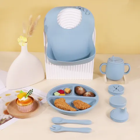 Silikon Baby Geschirrset Kleinkind Fütterung Geteilter Teller Lätzchen Trinkbecher Löffel Gabel