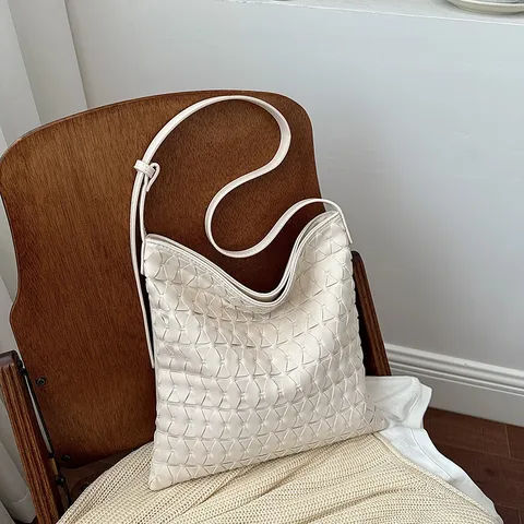 Mode Femmes Cuir PU Tissé Sac Bandoulière Grande Capacité Sac Seau Navette Sac à Main Épaule Vintage Décontracté