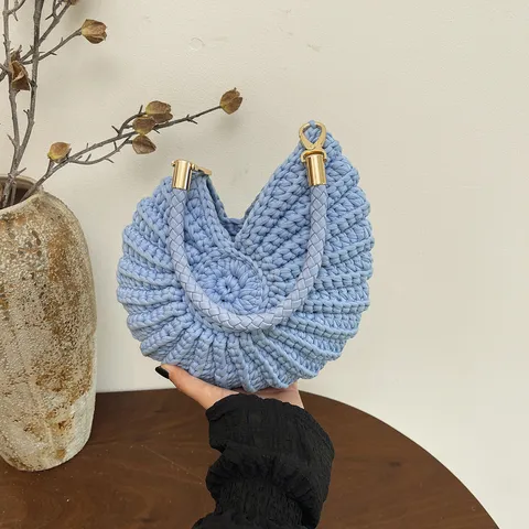 Womens Fashion Woven Shell Shaped Crossbody Bag Handbag Knit Beach Bag Casual Travel Top Handle Shoulder Bag Pearl Chain