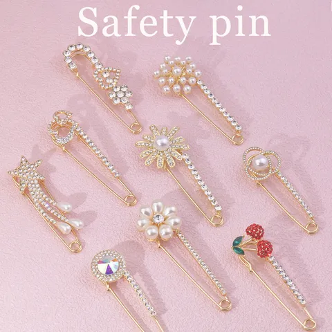 Spilla di Sicurezza in Lega di Zinco con Strass e Perla Artificiale Fibbia per Sciarpa alla Moda Gioiello per Donna