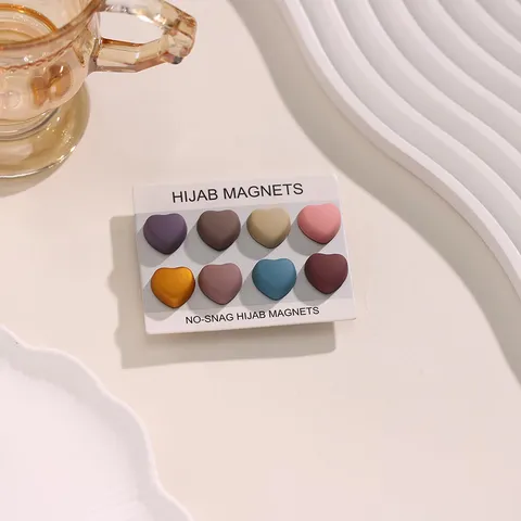 Spille per Hijab Magnetiche a Cuore Opaco Fermaglio per Sciarpa Senza Strappi Scialle Fissaggio Spilla Accessori per Copricapo Musulmano Donna
