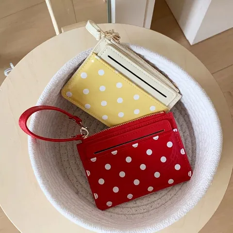Damen Lackleder Polka Dot Kartenhalter Mini Münzbörse Mit Handschlaufe Multi-Slot Niedlich Kleine Geldbörse Für Den Alltag