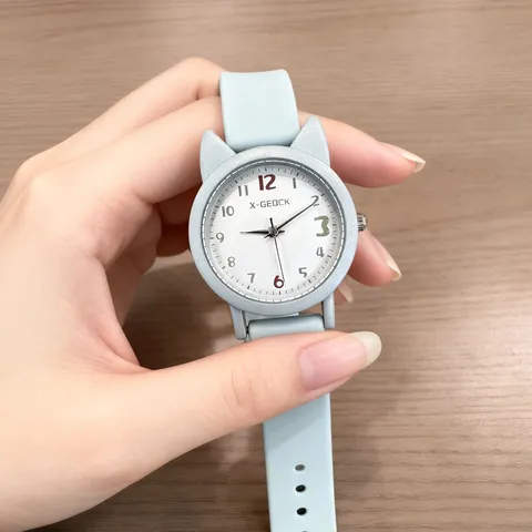 Damen Süße Katzenohr Quarzuhr Silikonarmband Lässige Studentin Jelly Armbanduhr Mode Damen Armbanduhr