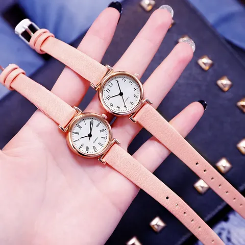 Damen Quarzuhr Minimalistisches Kleines Zifferblatt Imitationsleder Armband Legierung Gehäuse Mode Lässige Armbanduhr Für Frauen