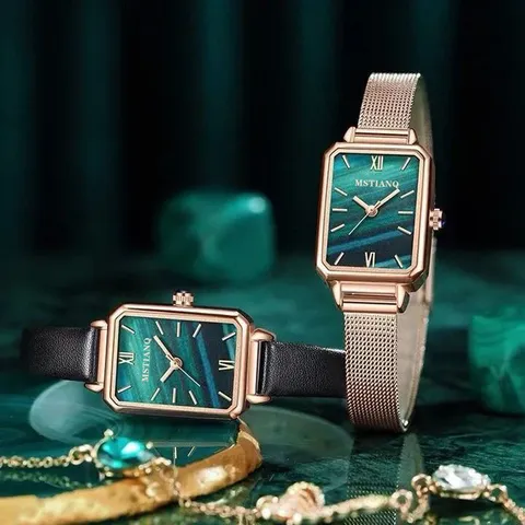 Damen Quarz Uhr Kleine Grüne Zifferblatt Mode Einfache Armbanduhr Legierung Gehäuse Lederarmband Lässige Elegante Damen Uhr