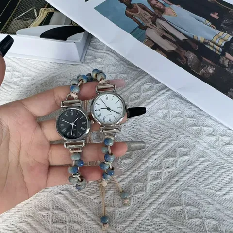 Damen Kleine Zifferblatt Quarz Uhr Vintage Perlen Geflochtene Kordel Armband Lässige Armbanduhr