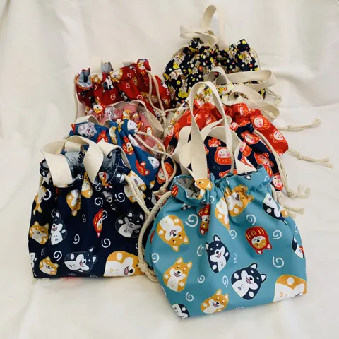 Japanischer Stil Cartoon Shiba Inu Lunchbox Tasche Wasserdicht Segeltuch Kordelzug Handtasche Süße Daruma Bento Tasche Mit Griffen