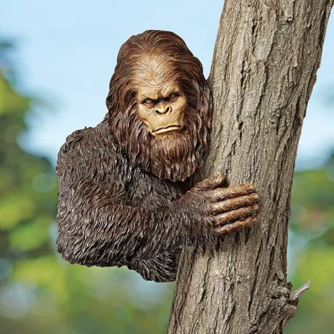 Garden Resin Gorilla Bigfoot Statue Simulation Animal Sculpture Outdoor Yard Tree Trunk Hanging Ornament Home Decor Crafts
