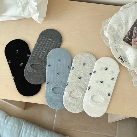 Chaussettes Invisibles Florales pour Femmes Printemps Été Minces Respirantes Maille Coupe Basse avec Anti-dérapant en Silicone