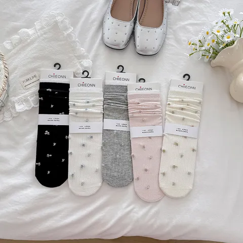 Damen Japanischer Stil Süße Blumen Wadensocken Baumwollmischung Dünn Atmungsaktiv Weiße Spitze Rüschen Socken Mode Hosiery