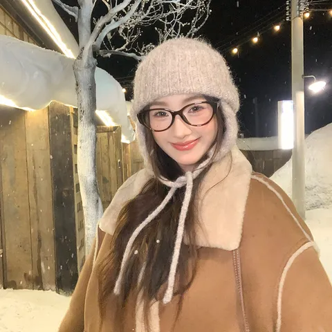 Mujeres Invierno Cálido Tejido Gorro con Orejeras Color Sólido A Prueba de Viento Clima Frío Gorro Moda Tejidos Casual Al Aire Libre