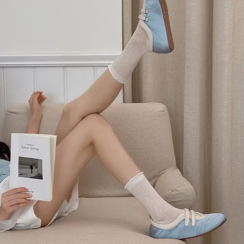 Damen Mesh Ausgehöhlt Wadenhohe Socken Wellenförmige Spitzenkante Gerippt Einfarbig Atmungsaktive Baumwollmischung Sommer Dünne Socken