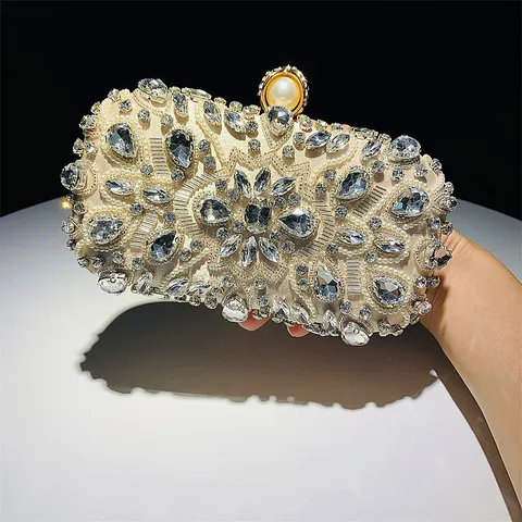 Sac de Soirée Luxueux Brodé à la Main avec Strass Fermoir en Perle Artificielle Pochette Satin Sac à Chaîne pour Mariage Fête Femme