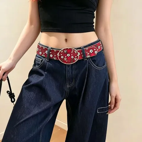 Damen Kantig Leder Gürtel Rot Fußballmuster Y2K Stil Lässig Mode Taillengürtel Accessoires Für Tägliches Outfit
