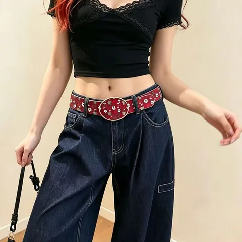 Damen Kantig Leder Gürtel Rot Fußballmuster Y2K Stil Lässig Mode Taillengürtel Accessoires Für Tägliches Outfit