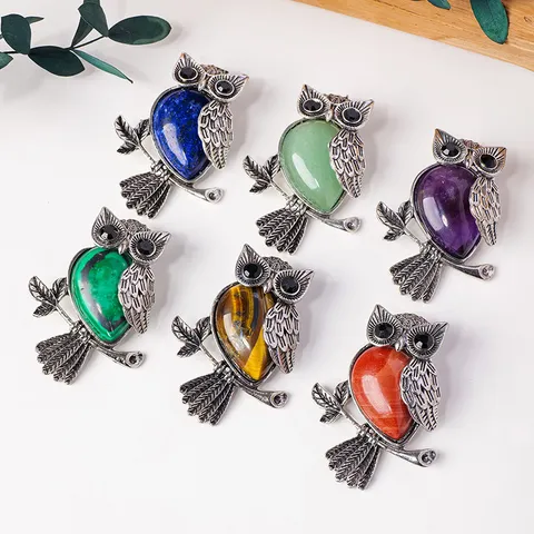 Vintage Natural Crystal Stone Owl Pendant Necklace Retro Alloy Animal Owl Sweater Chain For Women Healing Gemstone Jewelry