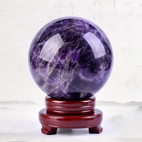 Natuurlijke Amethist Kristallen Bal Ornament Met Gepolijste Houten Voet Dromerige Paarse Kwartssfeer Voor Huis Kantoor Decoratie Geluk Cadeau