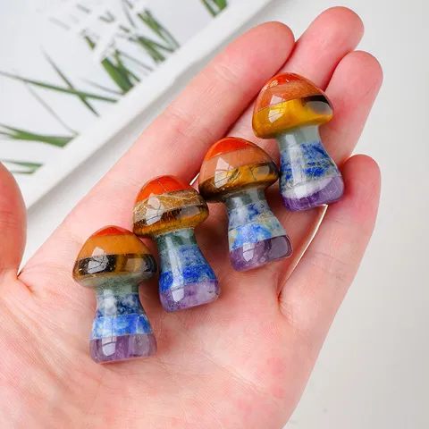 Ornement de Petit Champignon Épissé de Cristal Naturel Sept Chakra Pierre de Guérison Gemme Polie à la Main Pendentif de Bureau