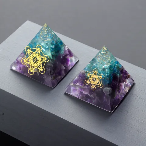 Natural Amethyst Crystal Resin Pyramid Orgone Energy Generator Home Decor Table Ornament Meditation Energy Amplifier Ornament