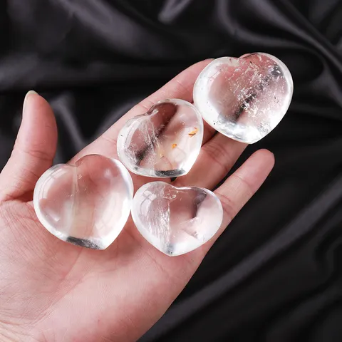 Natural White Crystal Heart Shaped Quartz Stone Polished Rock Crystal Healing Energy Stone Ornament For Home Decor Desk Decoration