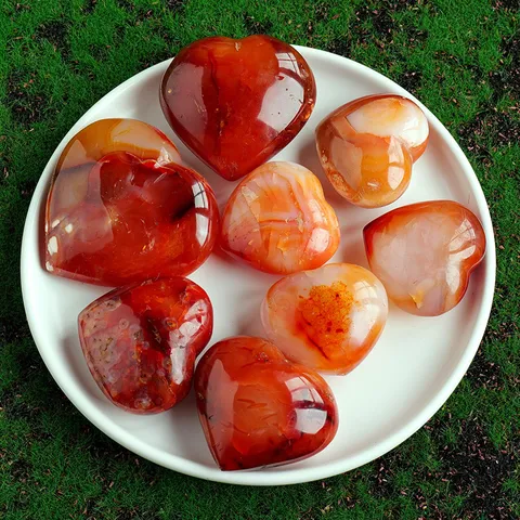 Natural Red Agate Heart Shaped Palm Stone Polished Carnelian Healing Crystal Hand Piece For Meditation Home Decor Desktop Ornament
