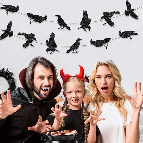 Ghirlanda di Carta Corvo di Halloween Stendardo Appendibile Decorazione Stanza della Festa Decorazione Bunting Corvo Glitter Nero