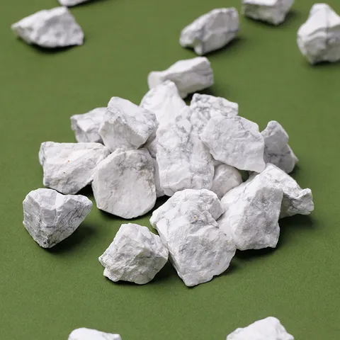 Natural White Turquoise Crystal Raw Stones Hand-Crushed Aromatherapy Diffuser Stones Irregular Rough Rock Quartz Chips For Home Vase Aquarium Ornament