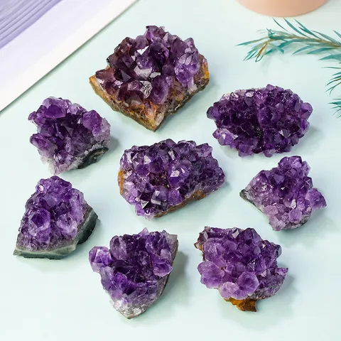 Cluster di Ametista Naturale dell'Uruguay Pietra Grezza Esemplare Minerale Geode di Cristallo di Quarzo per Decorazione Domestica Diffusore di Aromaterapia Ornamento da Scrivania Regalo