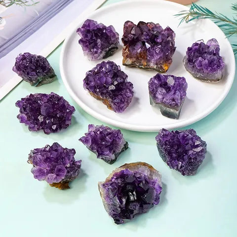 Natürlicher Uruguay Amethyst Cluster Rohstein Mineralienprobe Quarz Kristall Geode Für Home Decor Aromatherapie Diffusor Akzente Schreibtisch Ornament Geschenk