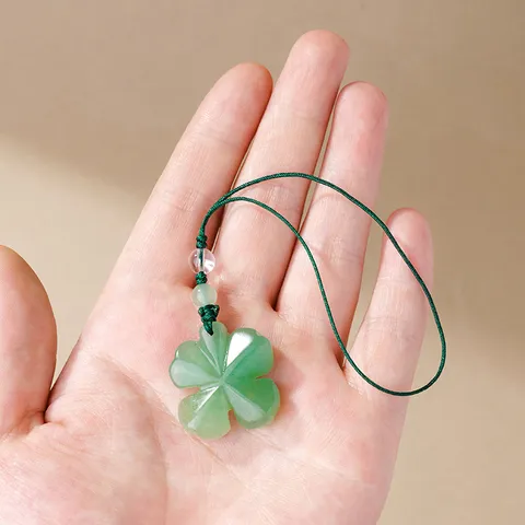 Natural Green Aventurine Four-Leaf Clover Phone Charm Lucky Plant Crystal Stone Hand Carved Pendant Car Keychain Hanging Decor Ornament Gift