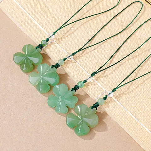 Natural Green Aventurine Four-Leaf Clover Phone Charm Lucky Plant Crystal Stone Hand Carved Pendant Car Keychain Hanging Decor Ornament Gift