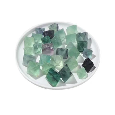 Natural Green Fluorite Octahedron Crystal Raw Stone Unpolished Healing Mineral Specimen For Aromatherapy Home Decor Meditation Stones