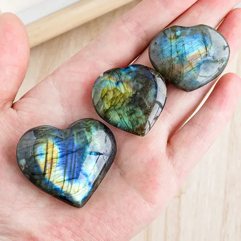Natural Moonstone Labradorite Heart Shaped Healing Crystal Pocket Palm Stone Blue Iridescent Semi Precious Gemstone Mineral Specimen Decor