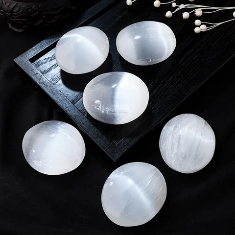 Natürlicher Selenit Handstein Oval Kristall Heilung Taschenstein Galvanisiert Regenbogen Gips Mineral Sorgenstein Für Meditation Hausdekor