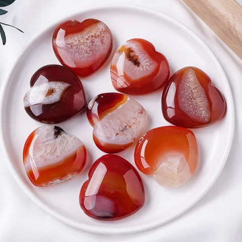 Natürlicher Roter Achat Herz Geode Polierter Palmstein Heilkristall Herzförmiger Stein Für Haus Deko Büro Schreibtisch Ornament