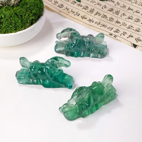 Natürlicher Grüner Fluorit Pferd Statue Kristall Edelstein Tierfigur Feng Shui Home Office Deko Ornament
